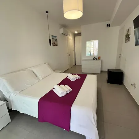La Maison De Marcelle 4*